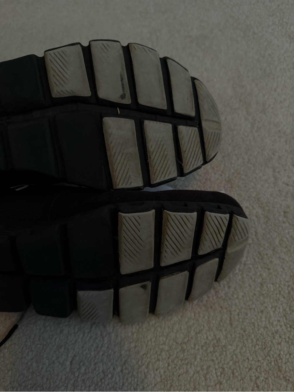 On Running Mens Athletic Shoes - Black - Picture 7 of 13